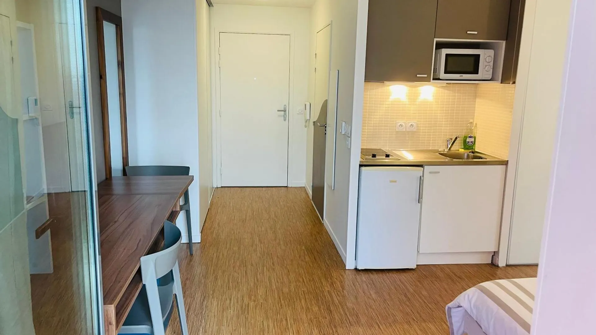 Studio Harmonie Confluence Lyon City Et Piscine Chauffante 0*,